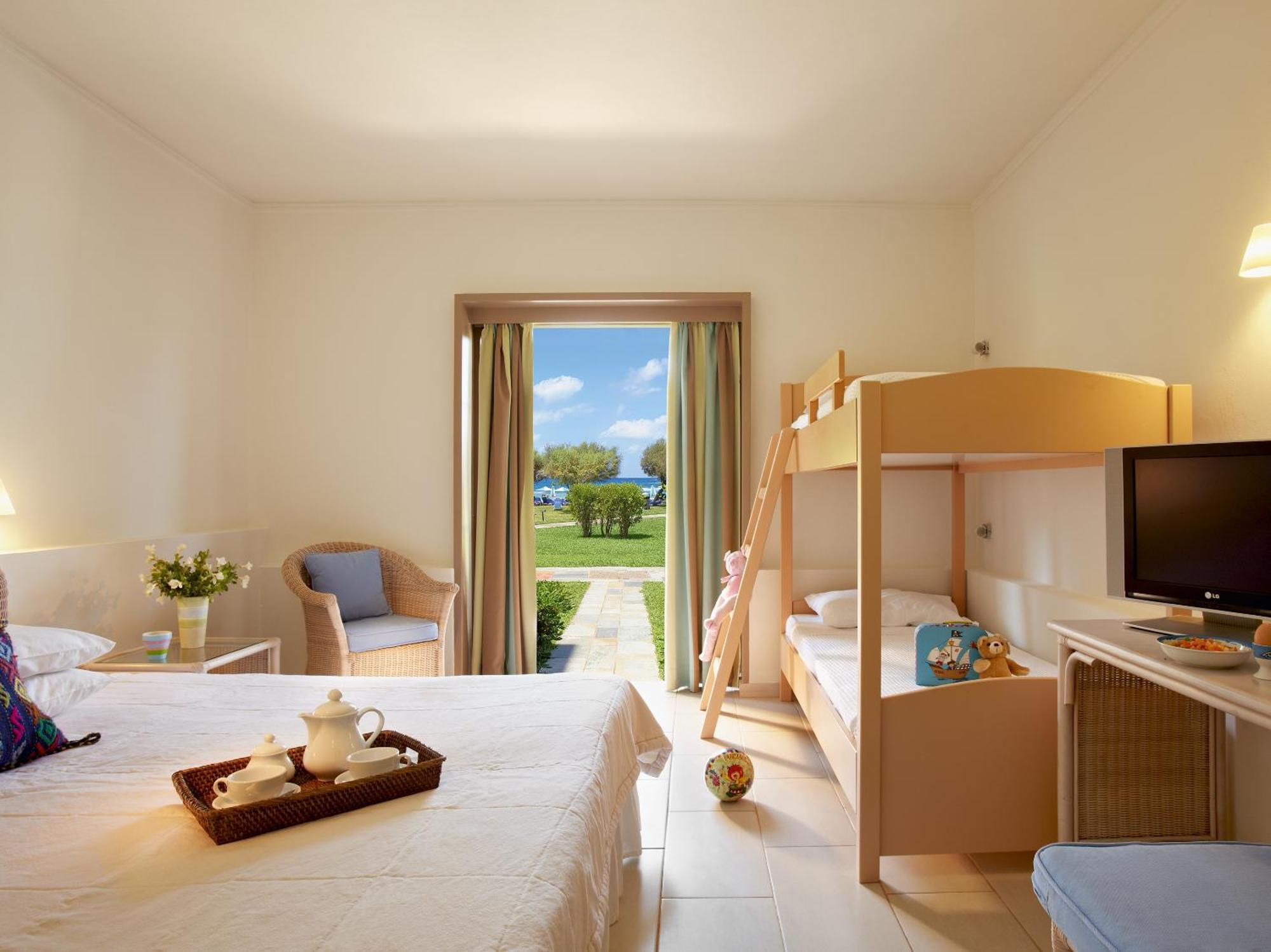 Grecotel Meli Palace Sissi Екстериор снимка